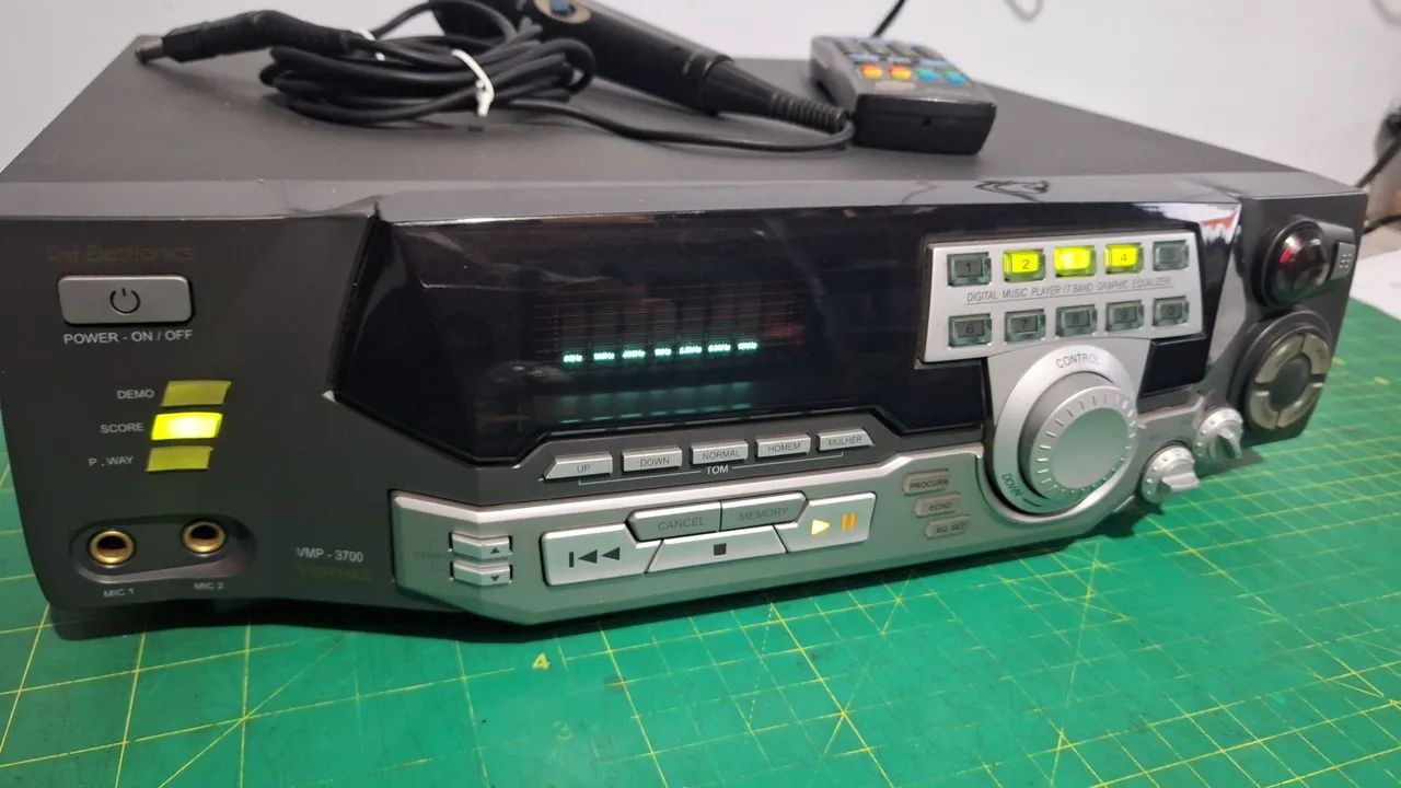 Karaokê raf vmp- 3700 completo c/controle remoto e microfone - Foto 3