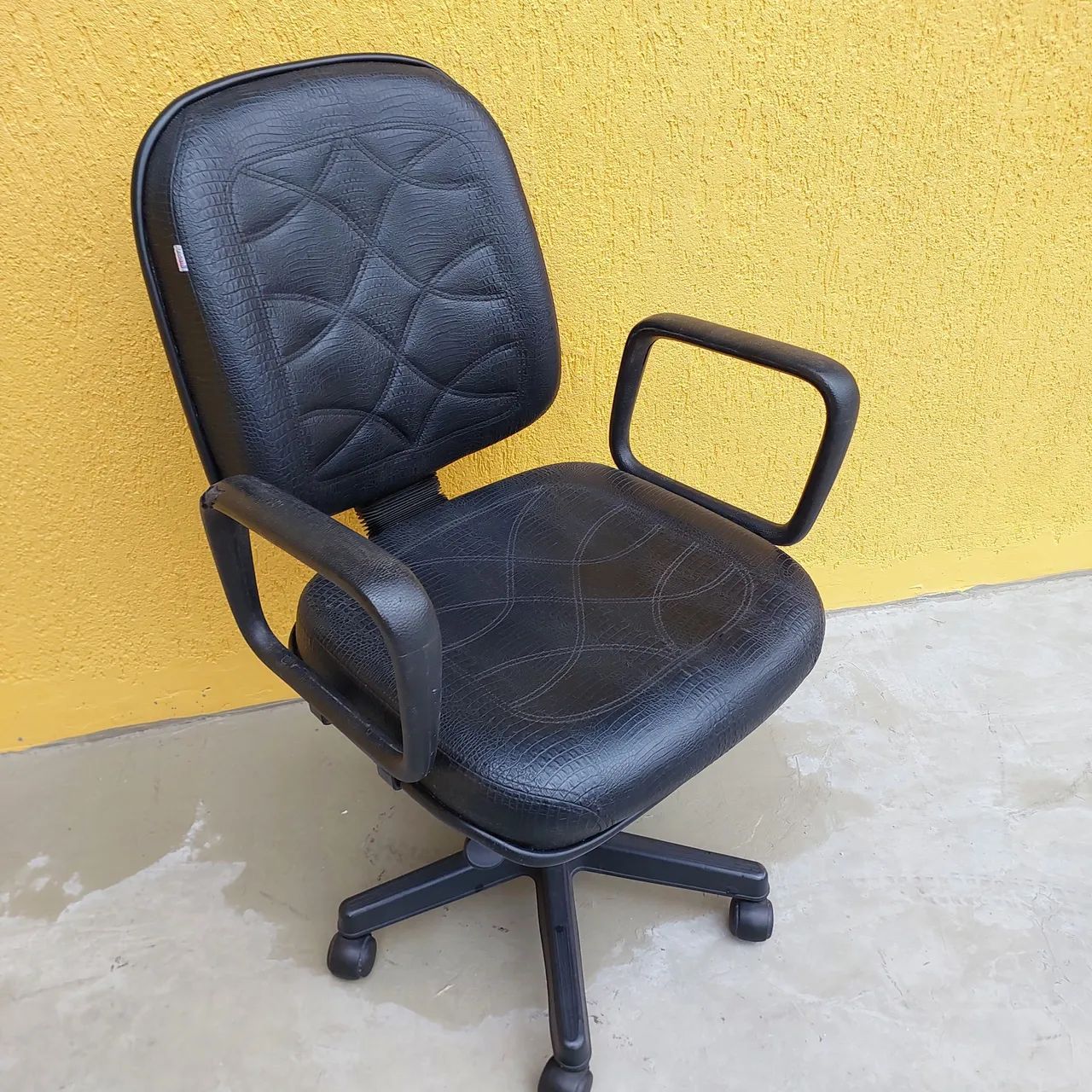 Cadeira escritorio com braços  - Foto 5