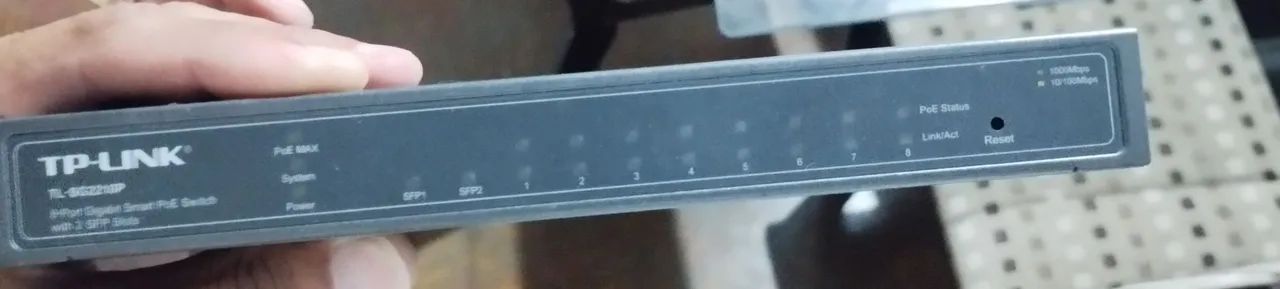 Switch TP Link  SG2210p Gigabyte 405755004768768003
