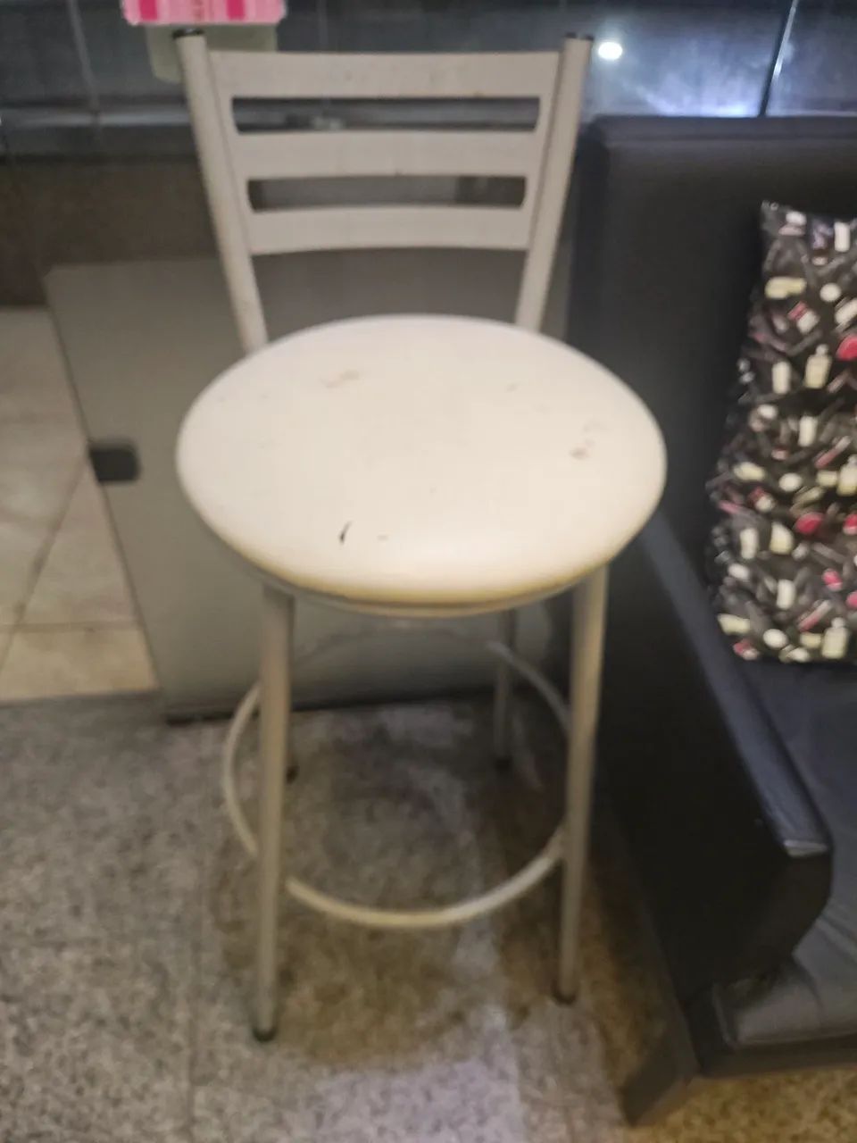Banqueta branca 