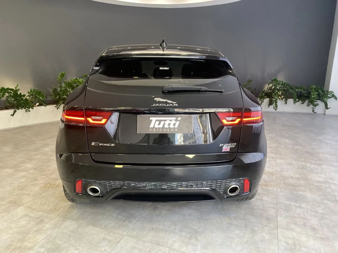 Jaguar E-Pace R-dynamic S 2.0 AWD 249cv Aut. 2019 - Foto 5