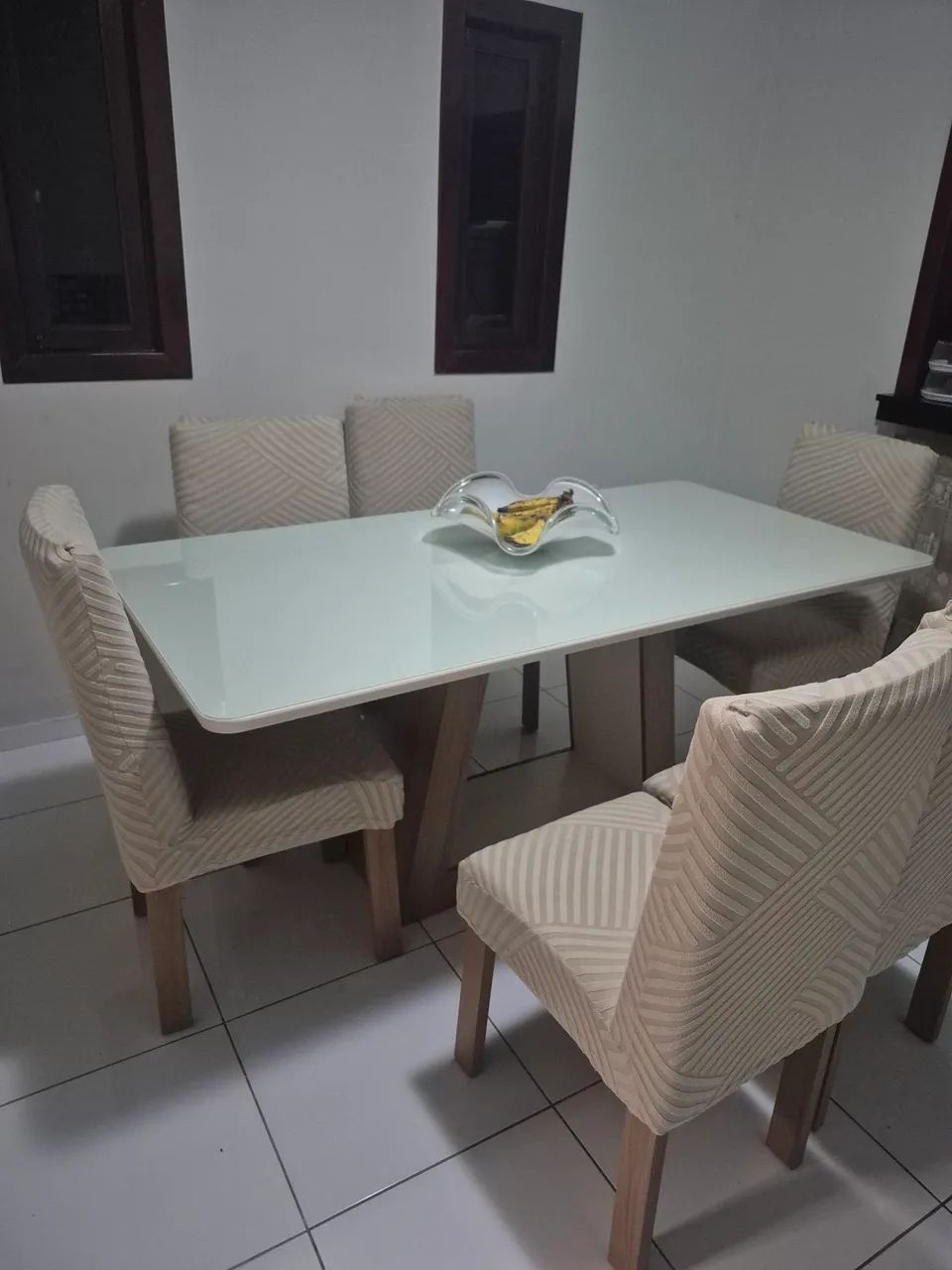 Vende-se mesa de jantar 6 lugares - Foto 2