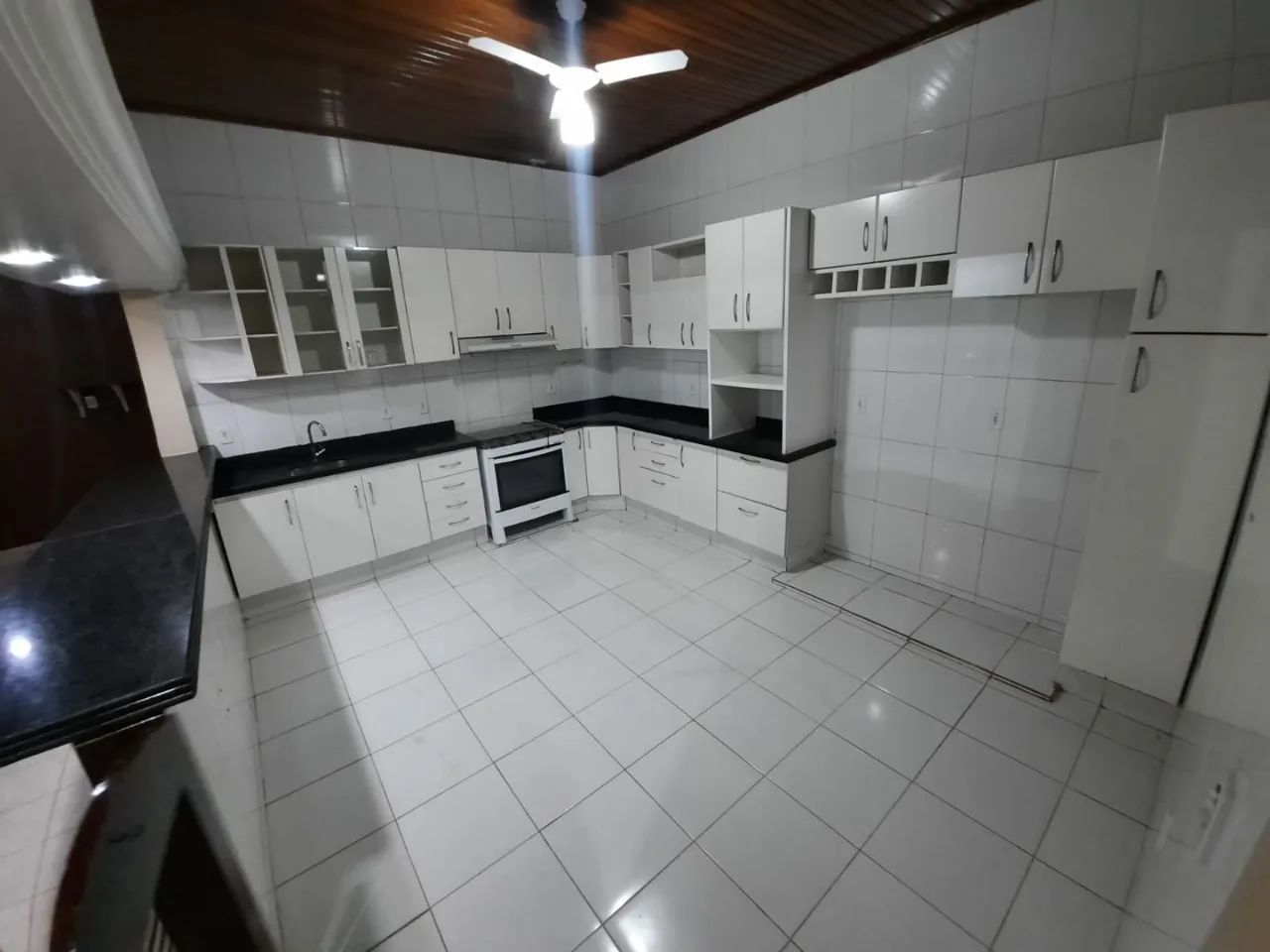 Casa no centro ao lado da JK  - Foto 5