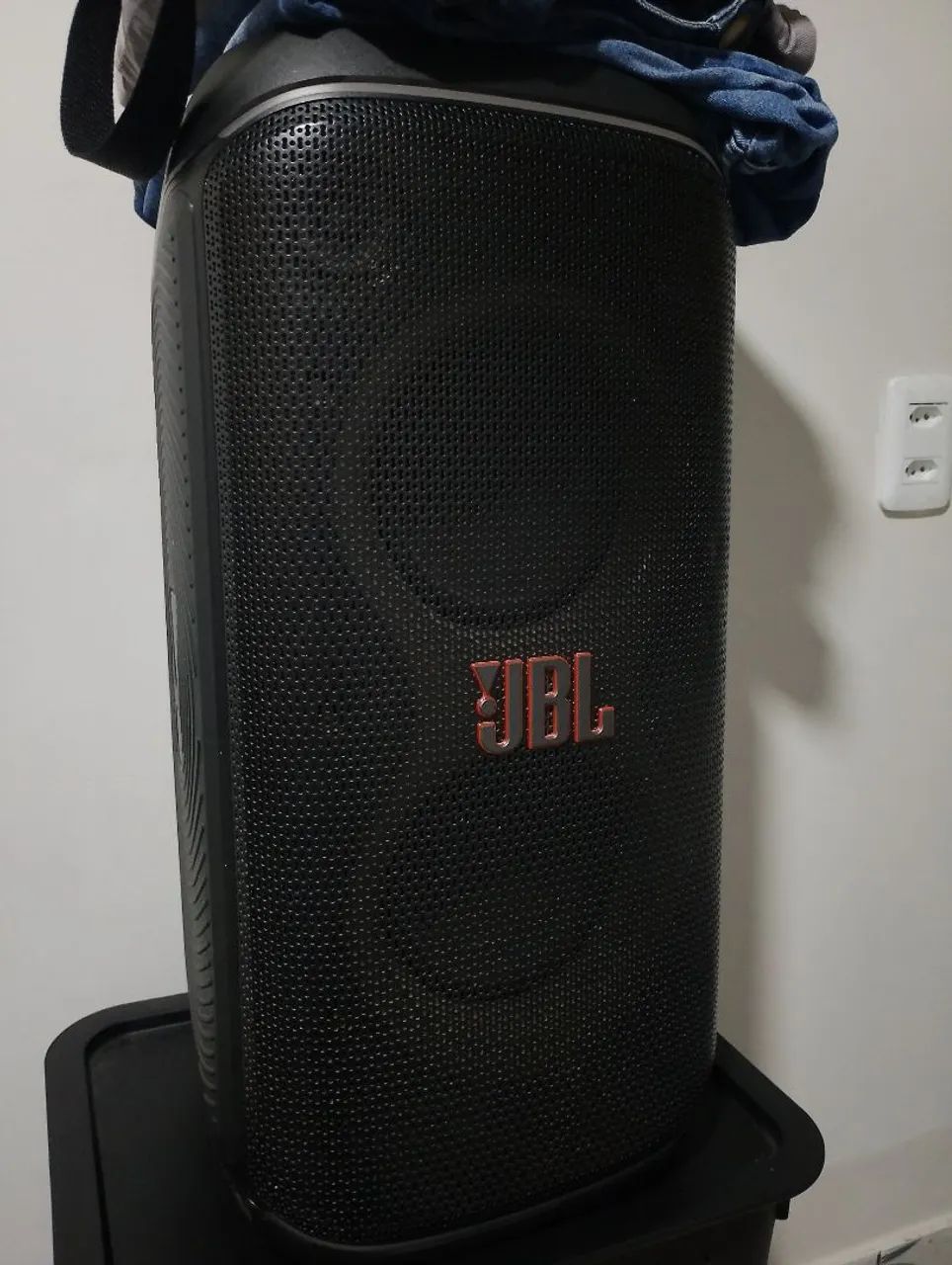 Caixa JBL 120