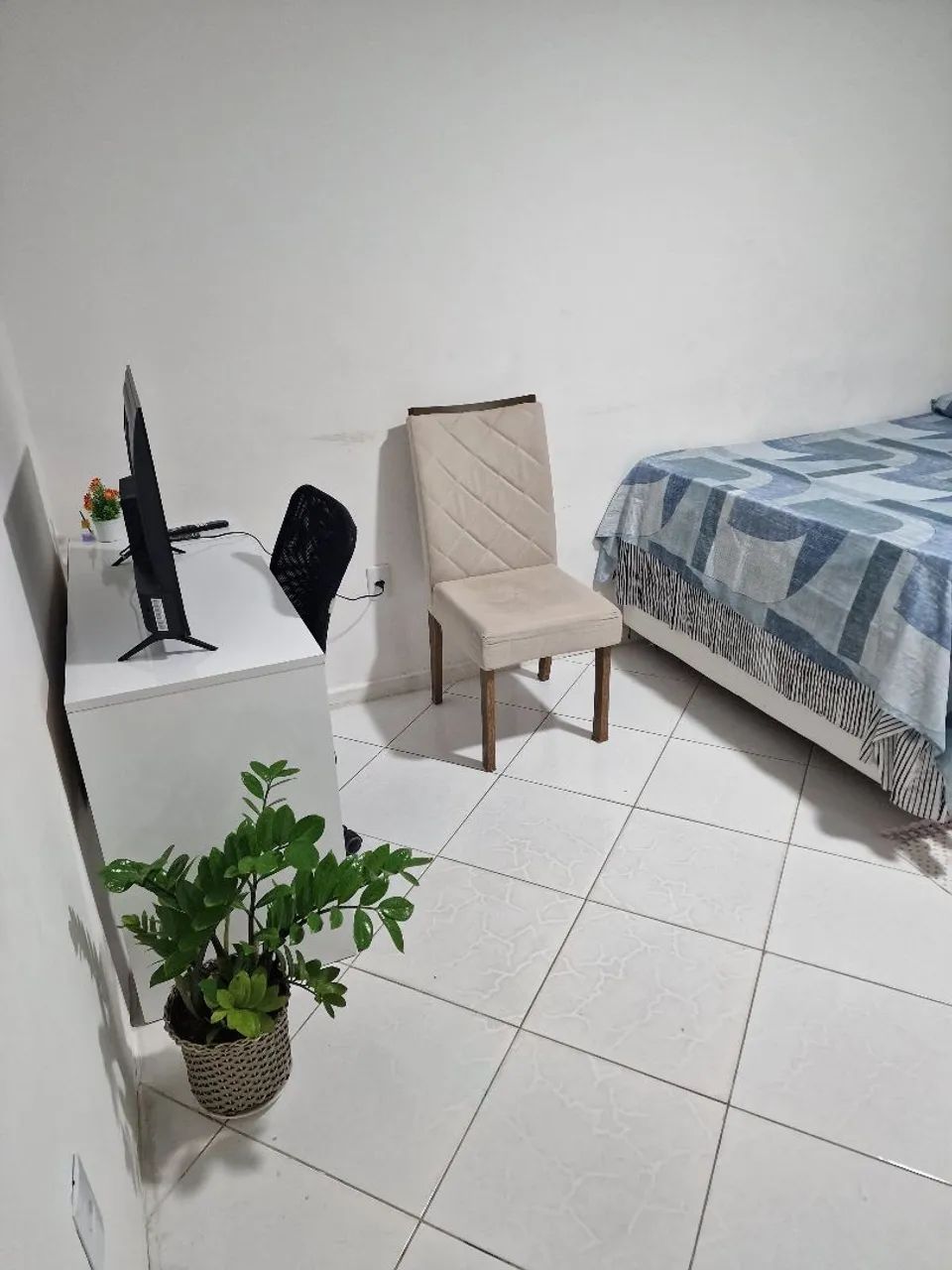Alugo Quarto - Centro Lauro de Freitas  - Foto 2