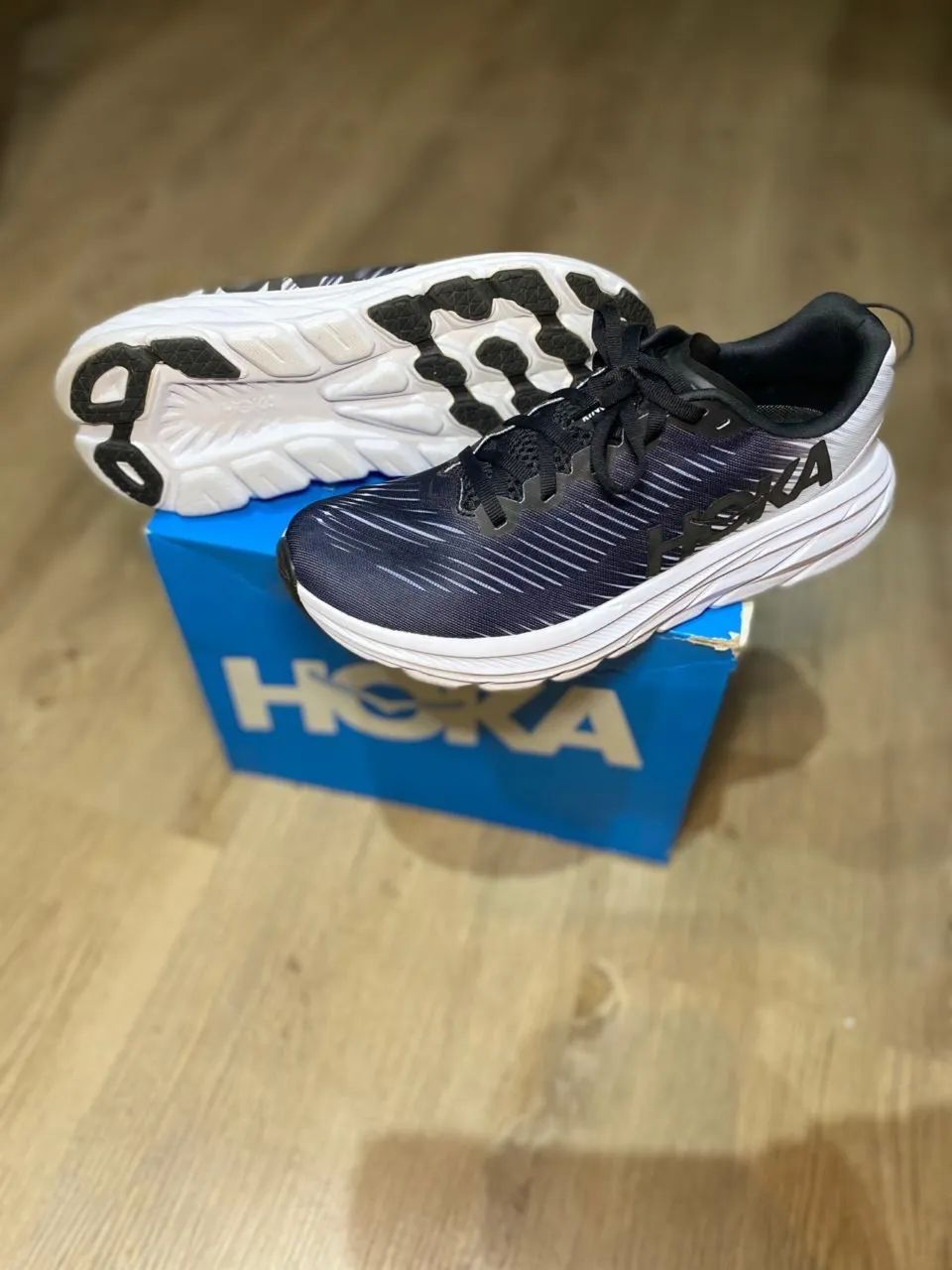 Tênis HOKA