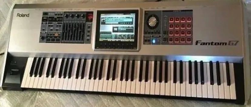 Teclado Roland Fantom G7