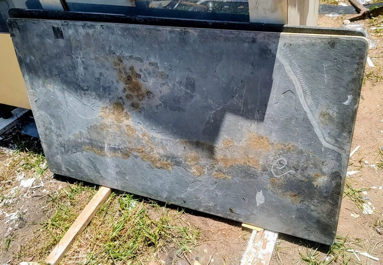 PLACA DE PEDRA, MATERIAL ARDÓSIA. 65704304231041125