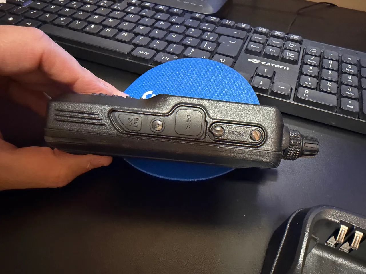 Rádio Aeronáutico Yaesu FTA-550 AA Handheld VHF - Foto 5