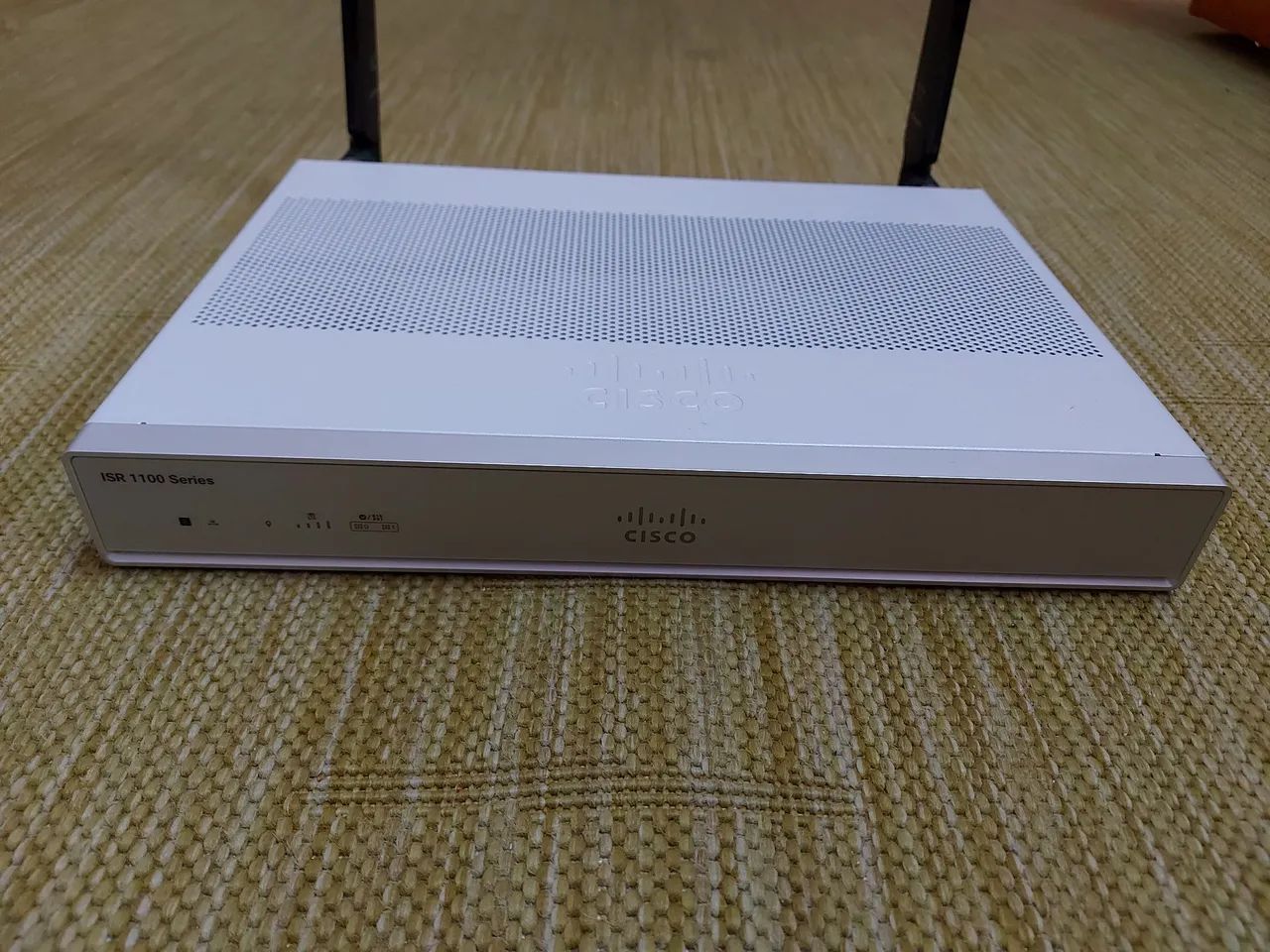 Cisco C1111 8P LTE - Foto 2