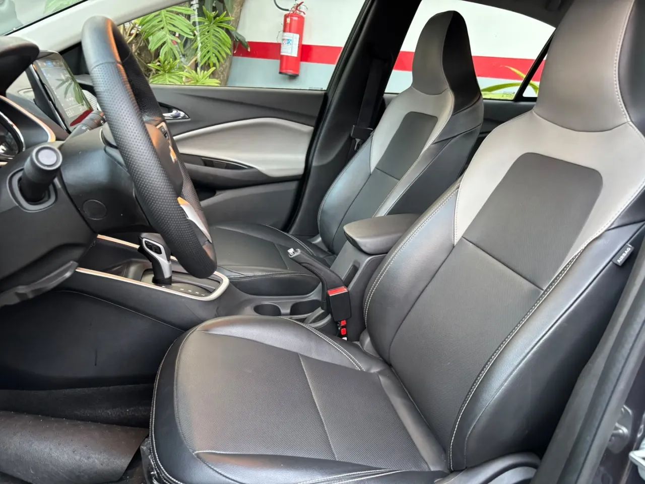 Chevrolet Onix Sedan Plus Premier 1.0 12V TB Flex Aut. 4P, foto 8 de 16