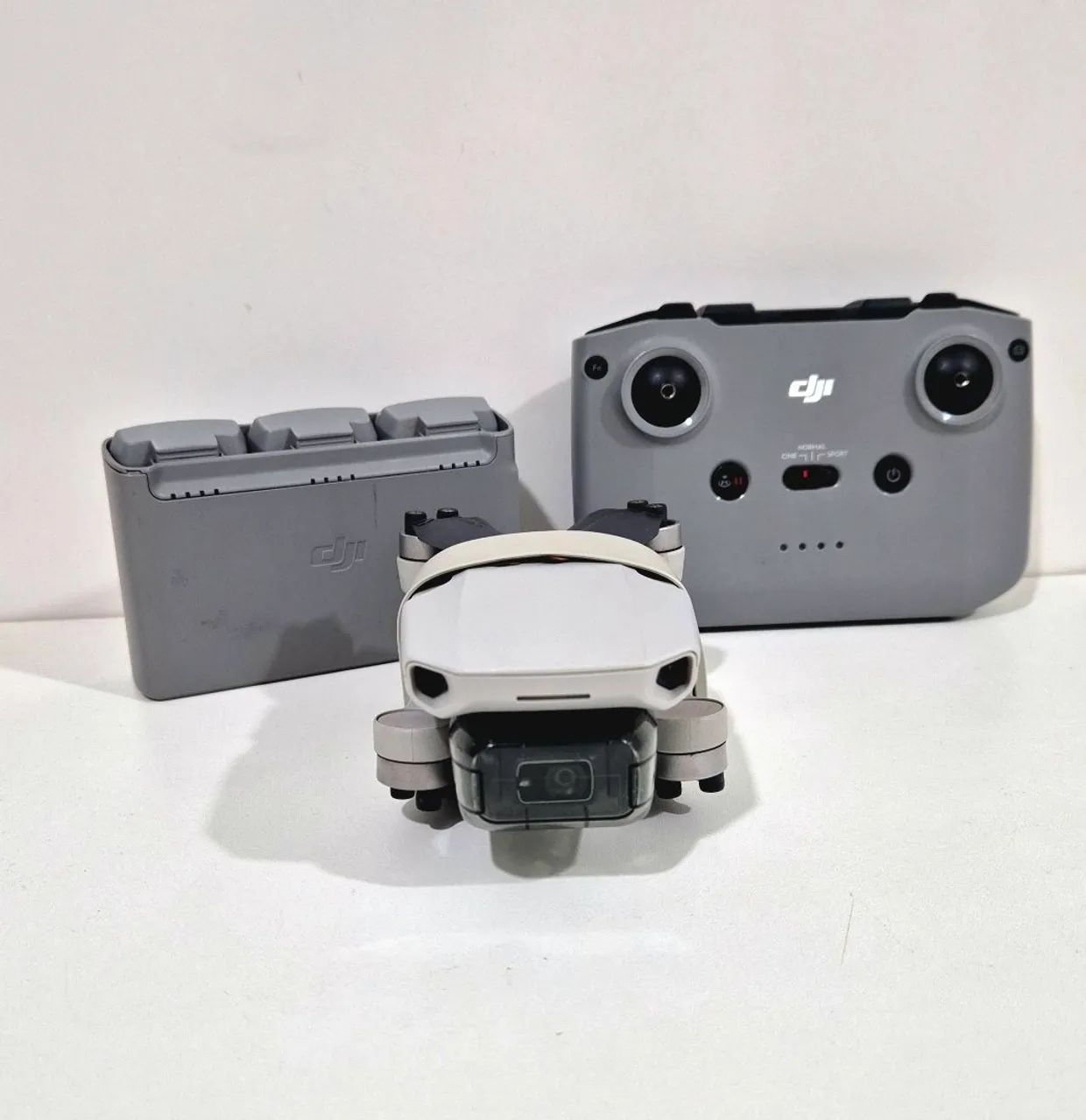 Drone Dji Mini 2 Combo Fly More - Foto 4