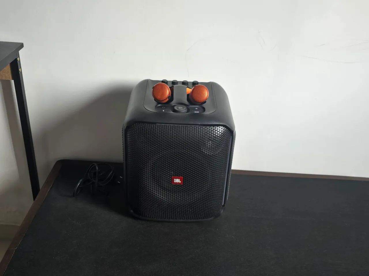 JBL Caixa de som com 2 microfones - Foto 4