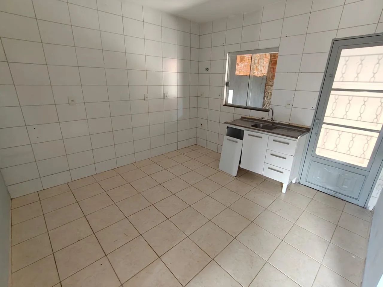 Vendo ágio casa dois quartos  - Foto 2