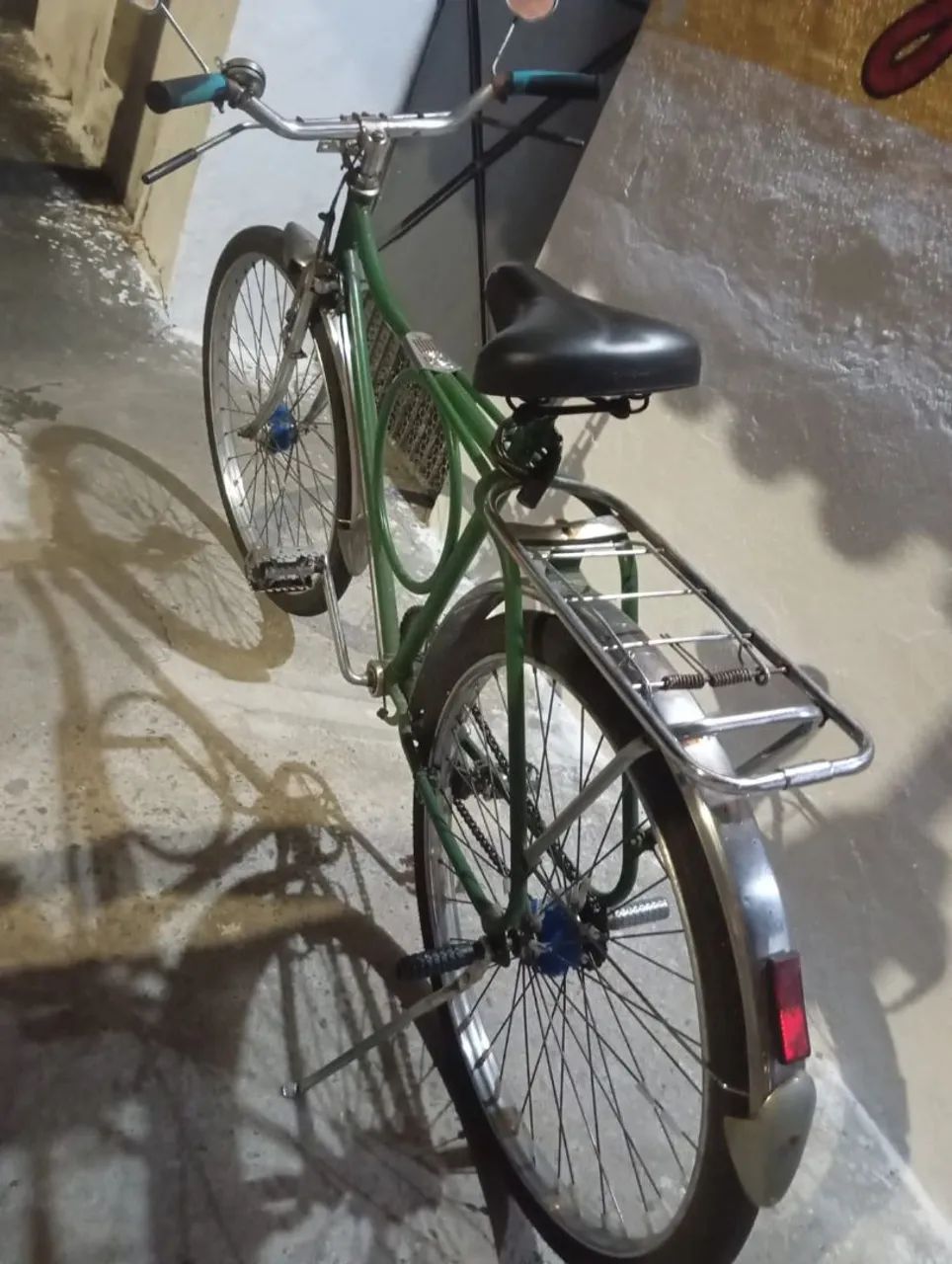 VENDO BICICLETA MONARK 1976 .