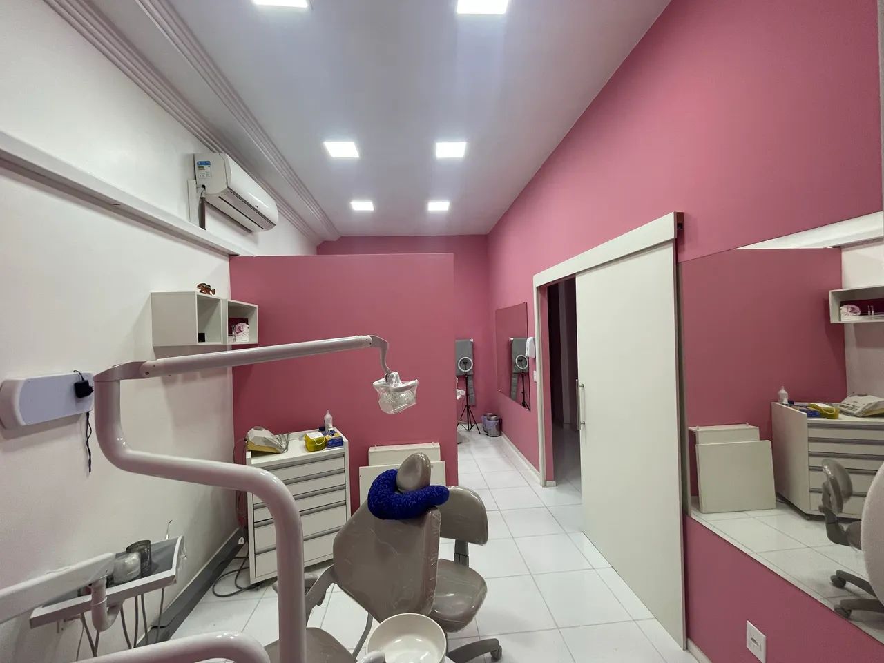 Clínica odontológica com 2 consultórios 