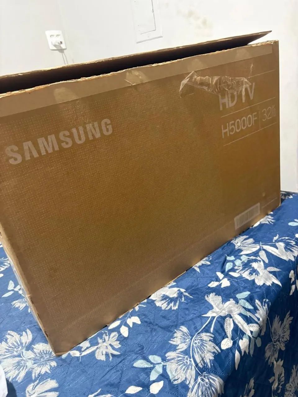 Tv samsung 32 smart na caixa nem 1 mes de uso  - Foto 5