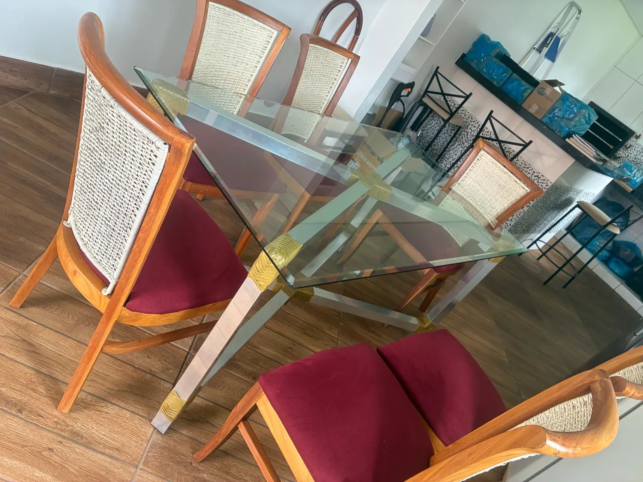 Mesa perfeita 6 cadeiras madeira maciça 