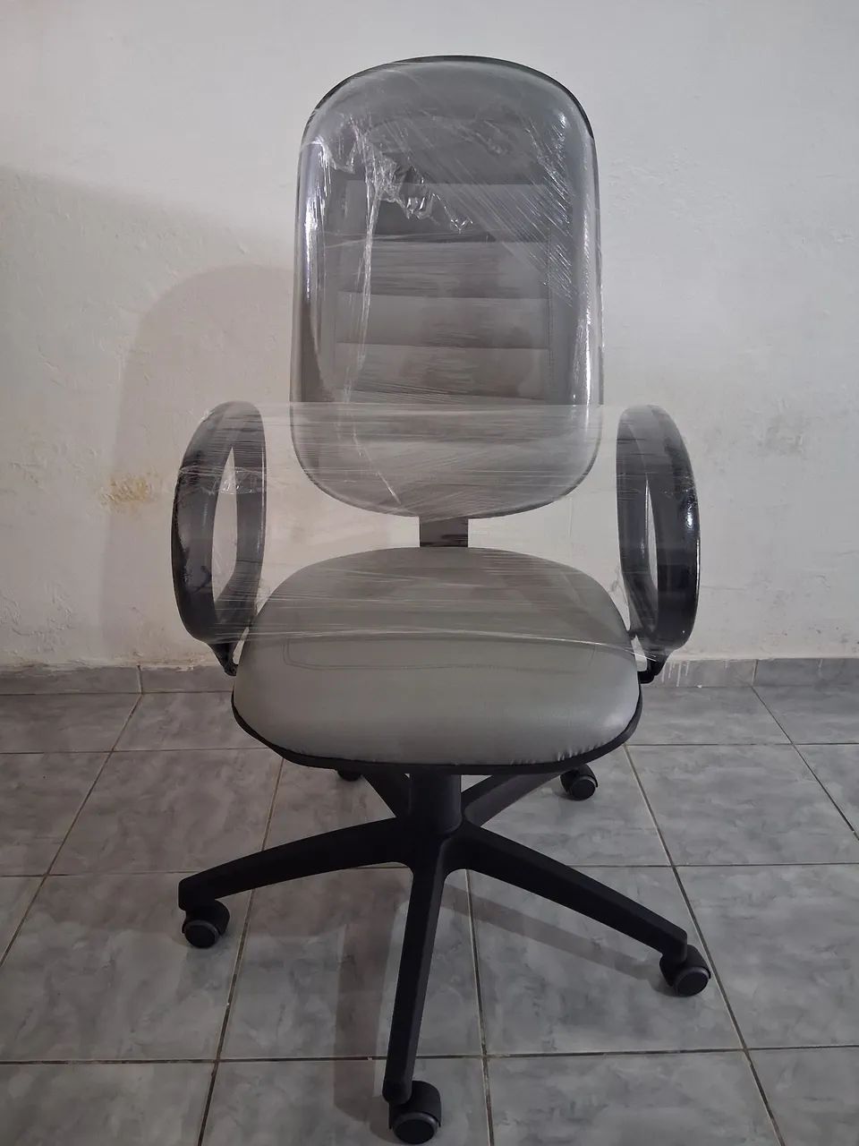 Cadeira giratória tipo Presidente