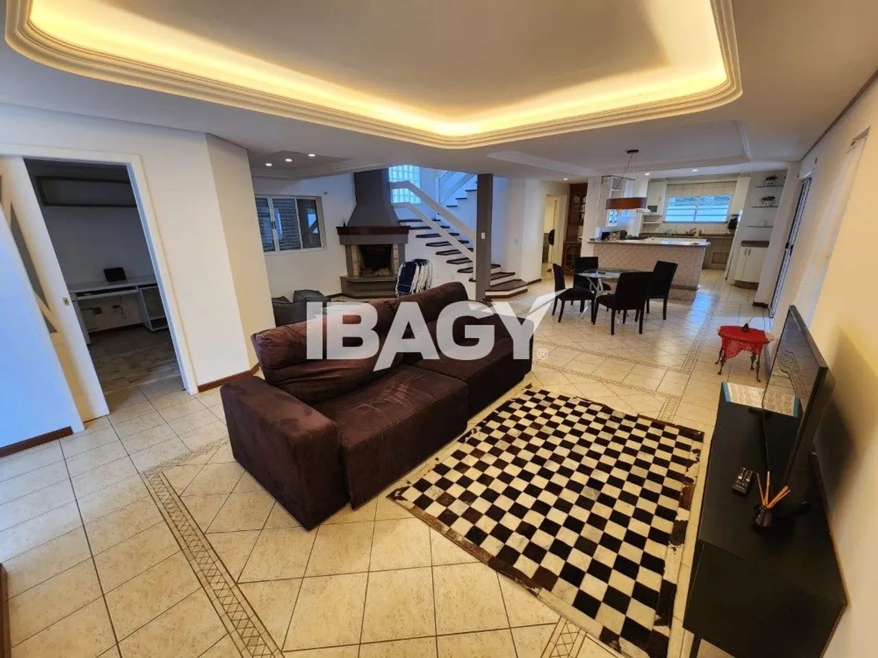 Excelente Casa 3 dormitório(s) em Jurerê - Florianópolis - Foto 4