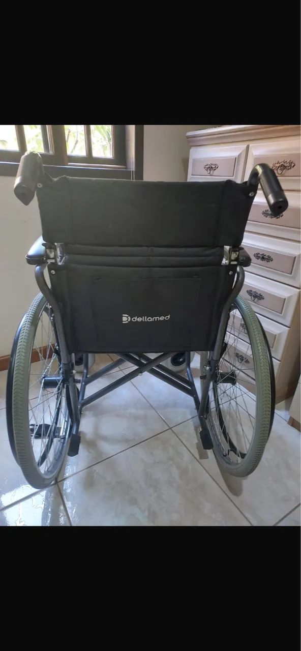 Cadeira de rodas semi nova - Foto 2