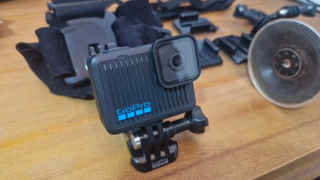 Gopro Hero (compacta) + acessórios | Excelente estado