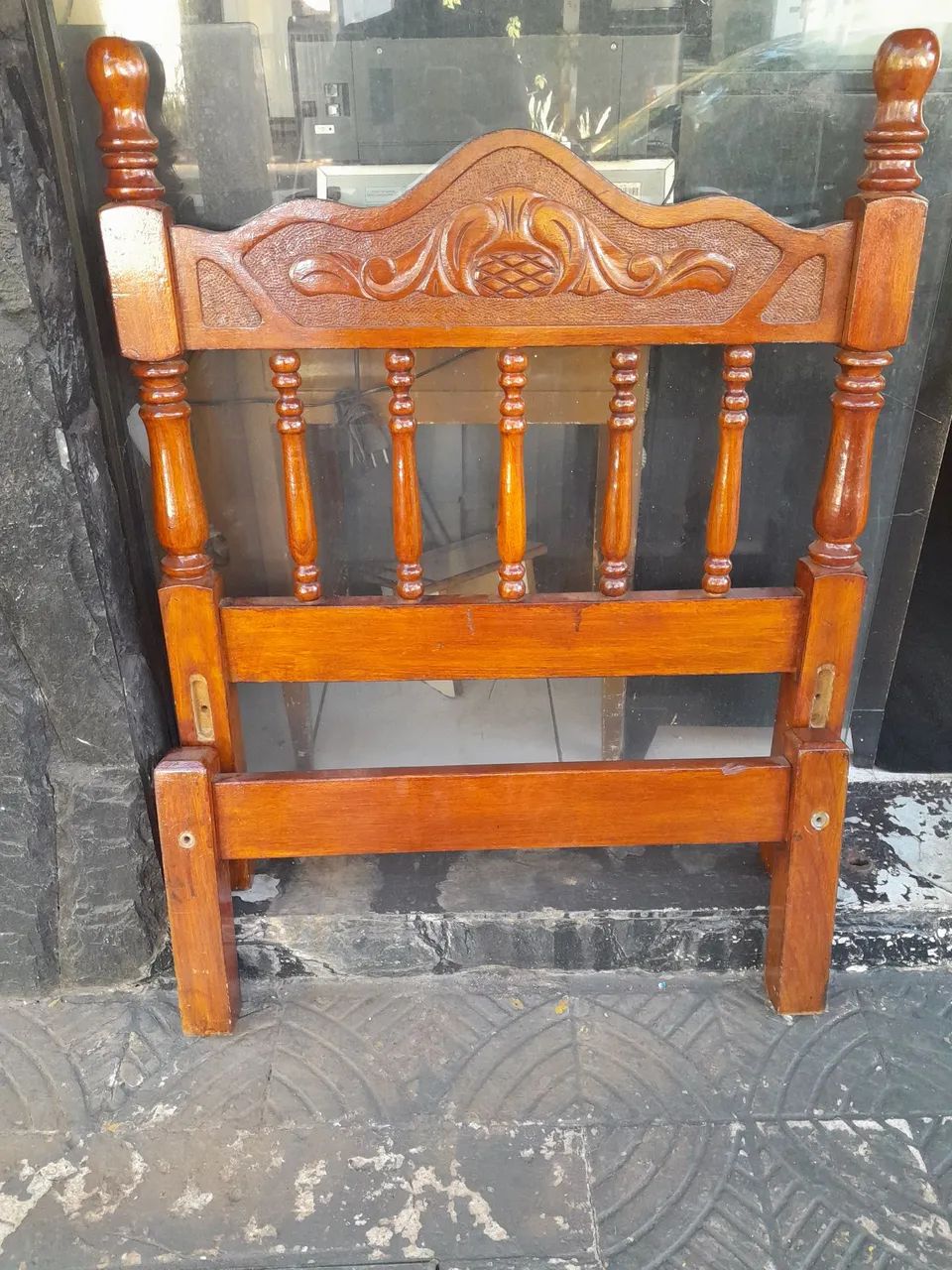 Cama de solteiro madeira 