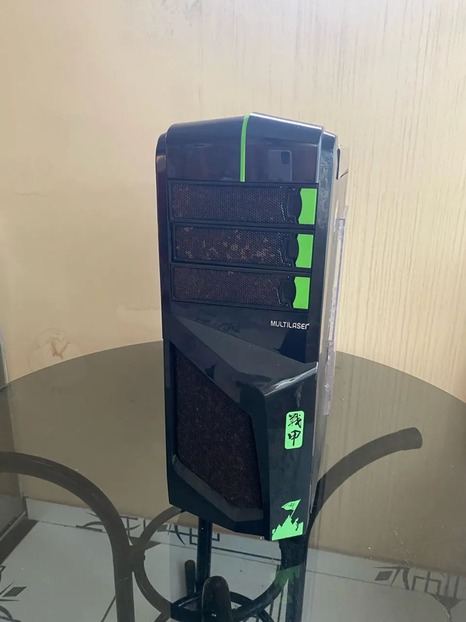 Gabinete Gamer Simples 