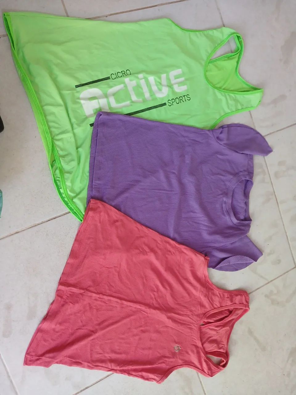 Roupas - Foto 3