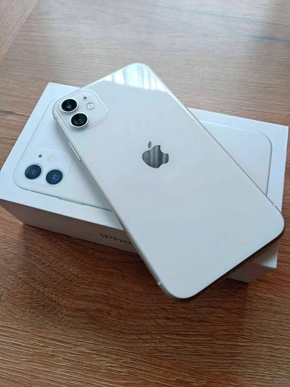VENDO IPHONE 11 64g iCloud liberado fece id ok troco e mais volta  - Foto 2
