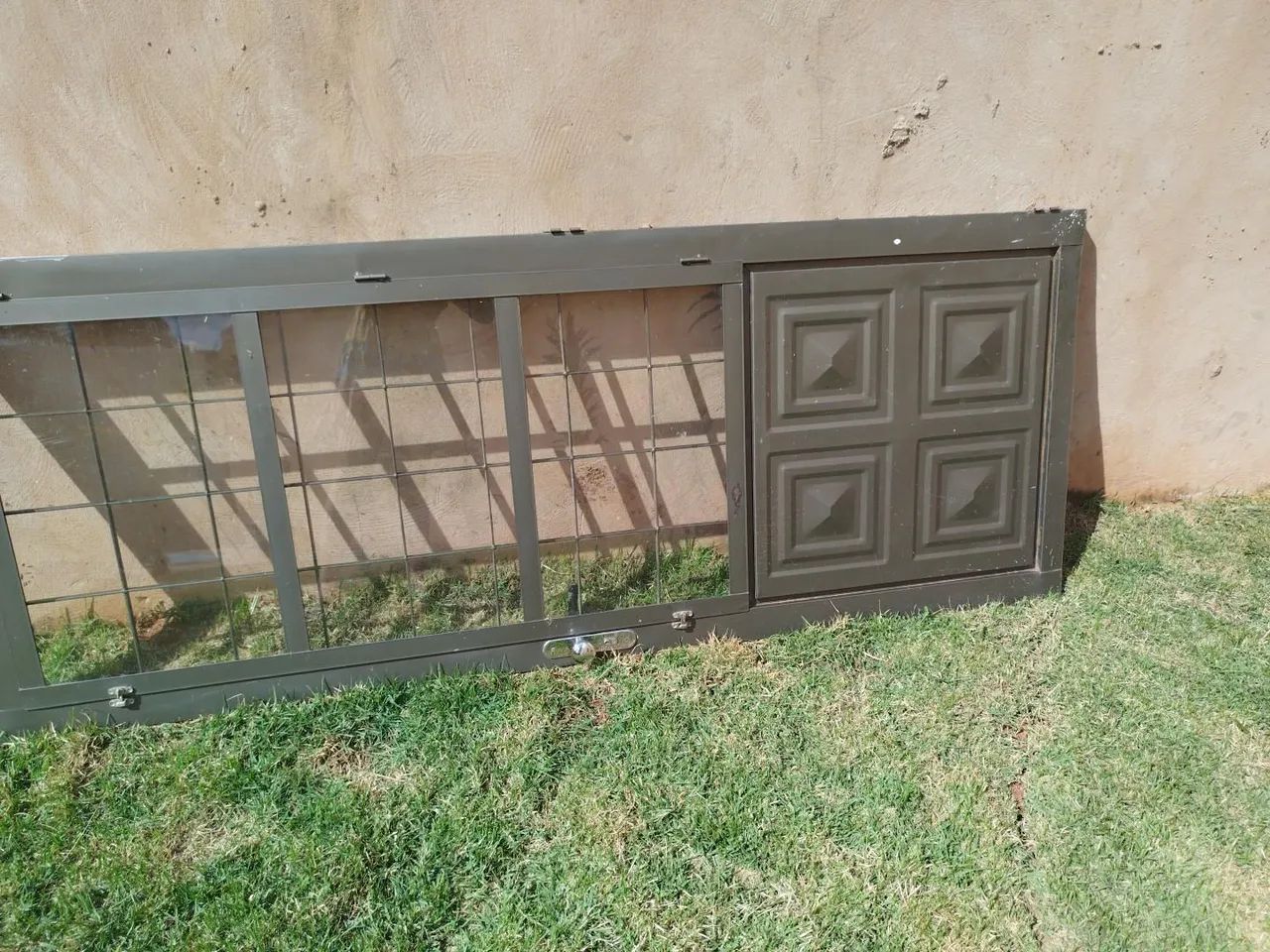 Porta Para Sala Usada com postigo - Foto 2