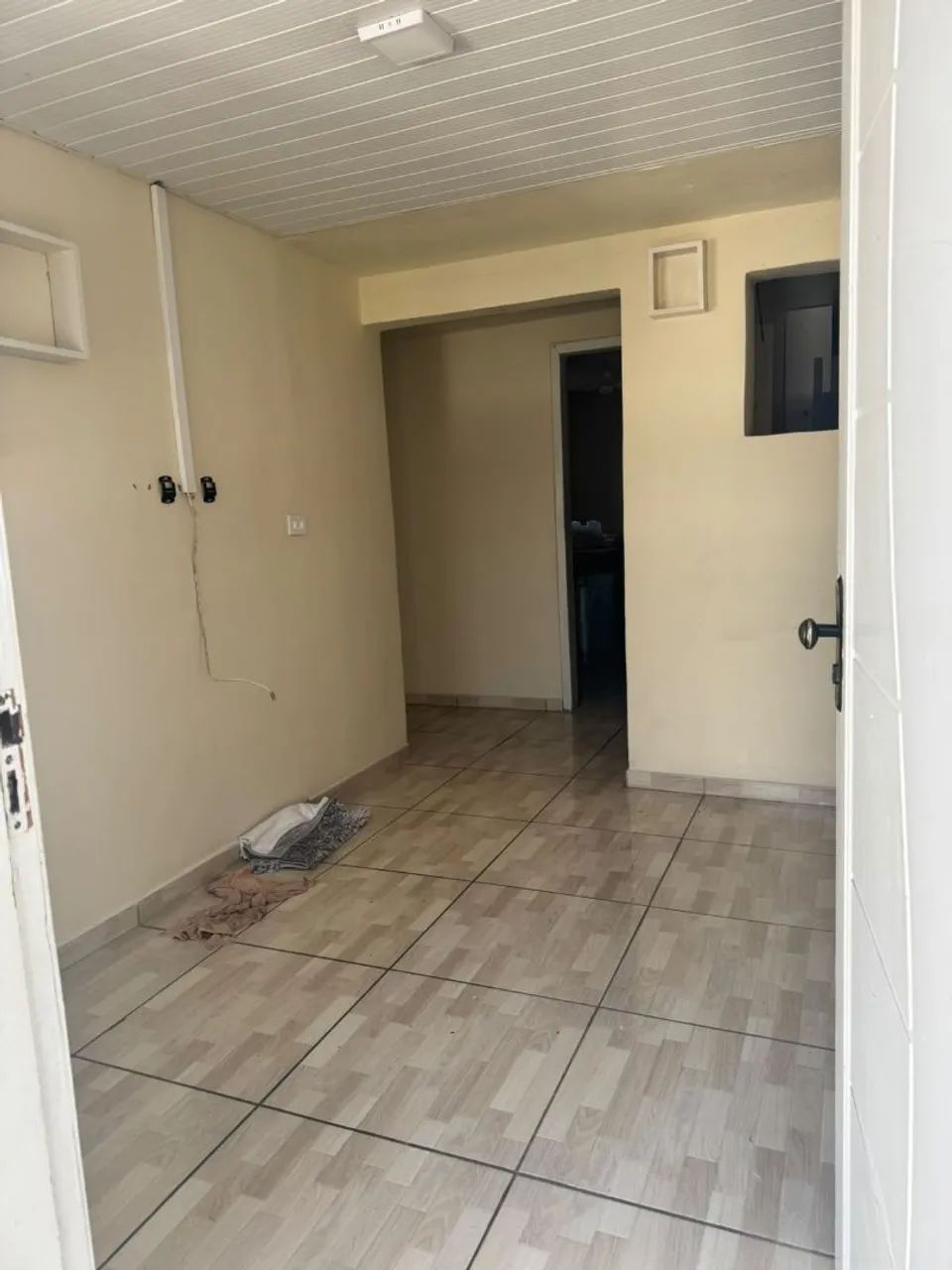 Casa de aluguel fundos - Foto 2