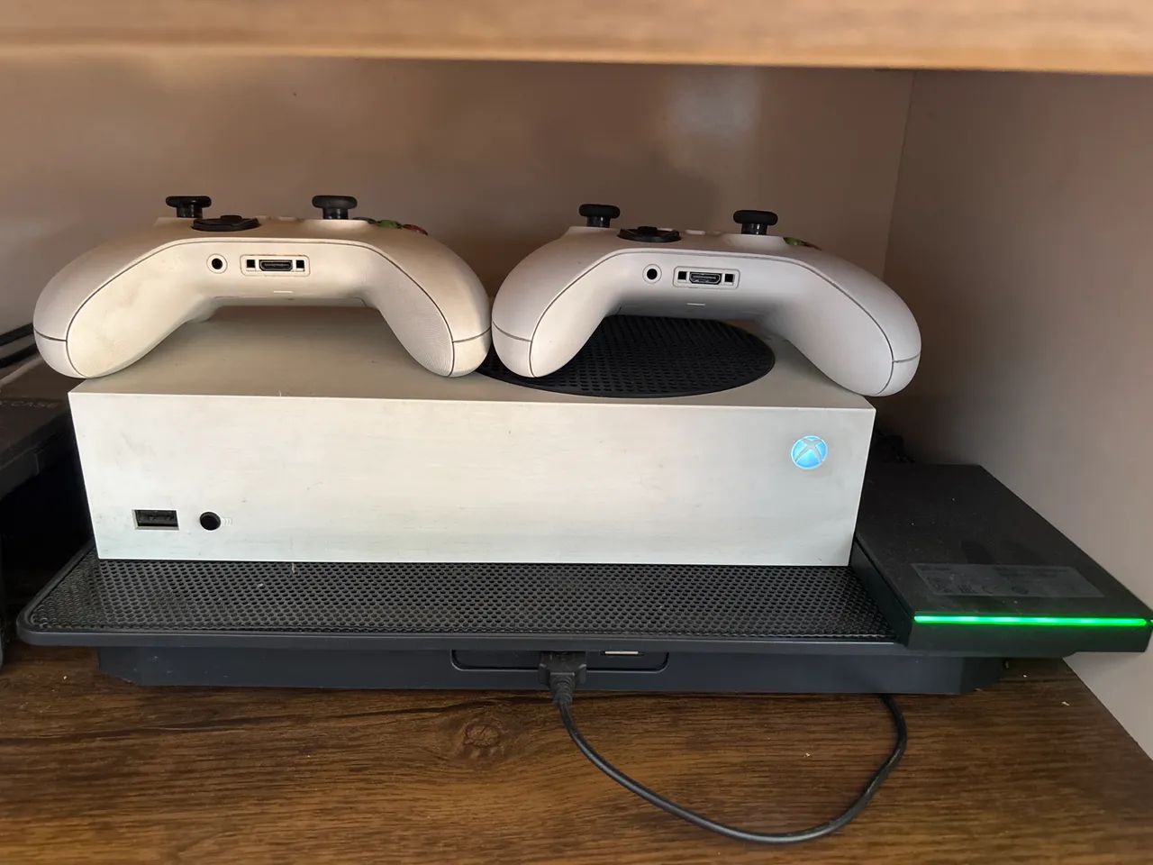 Xbox séries s, manete extra e HD externo 