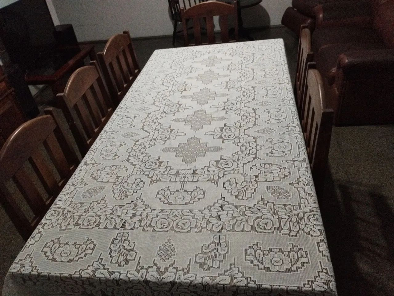 Mesa em angelim e 6 cadeiras  - Foto 4
