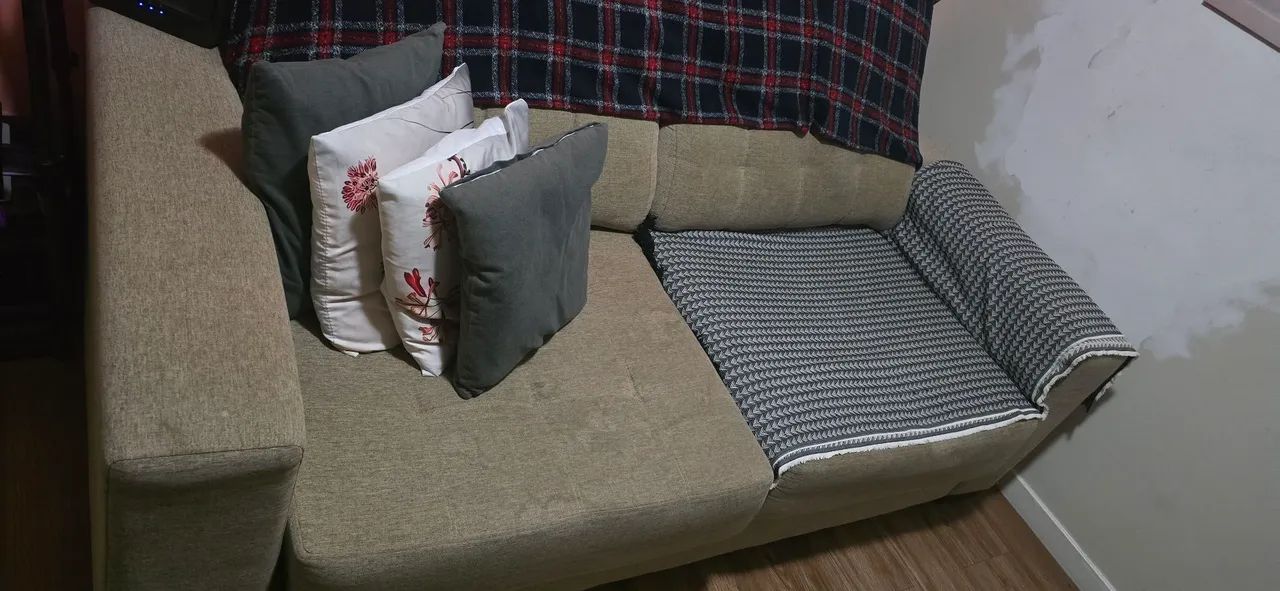 Sofá con chaise64985853918977120