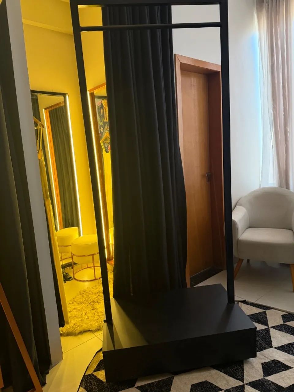 Arara de roupas - Foto 2