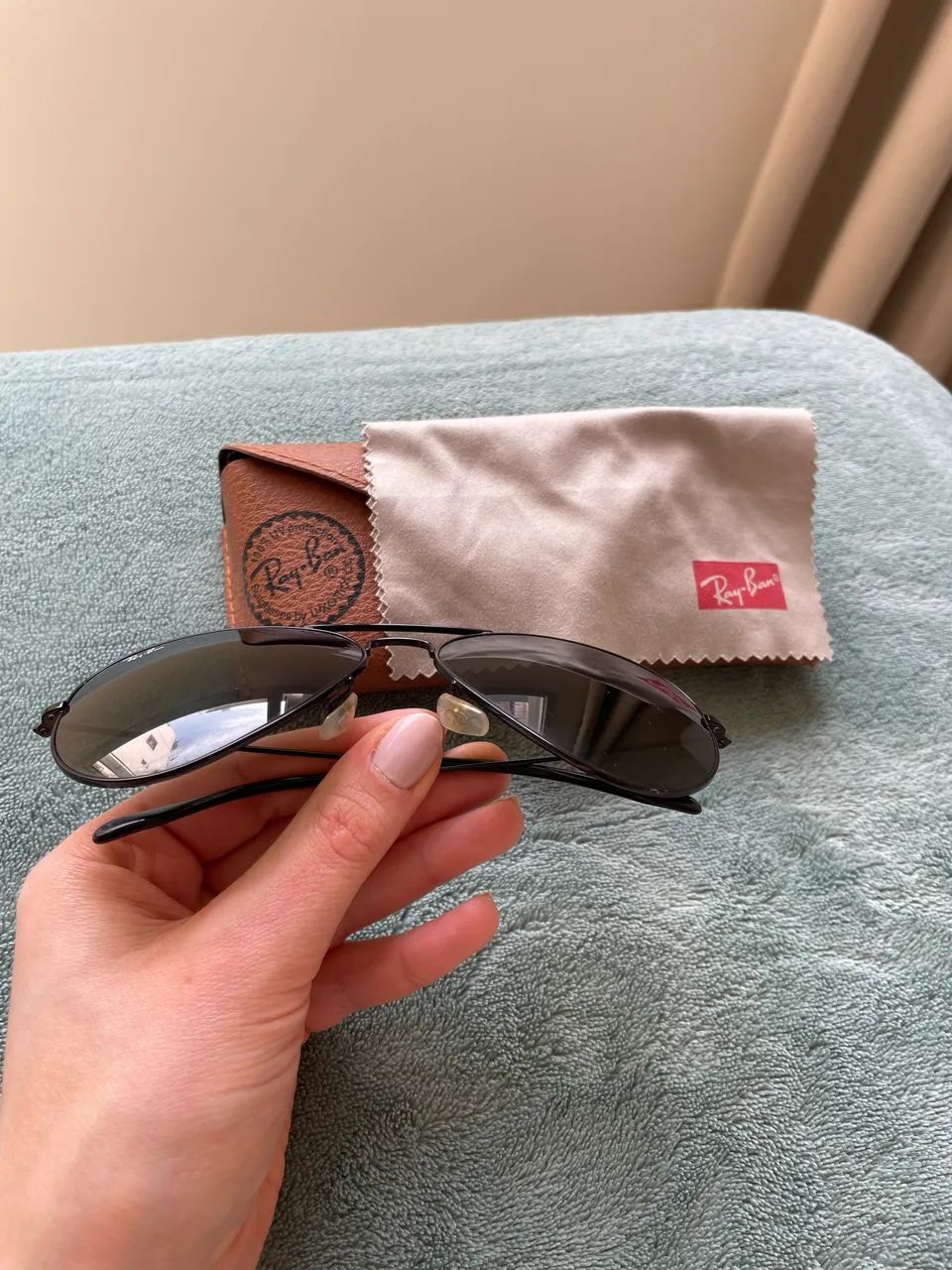 Óculos de sol preto Ray Ban aviador  - Foto 3
