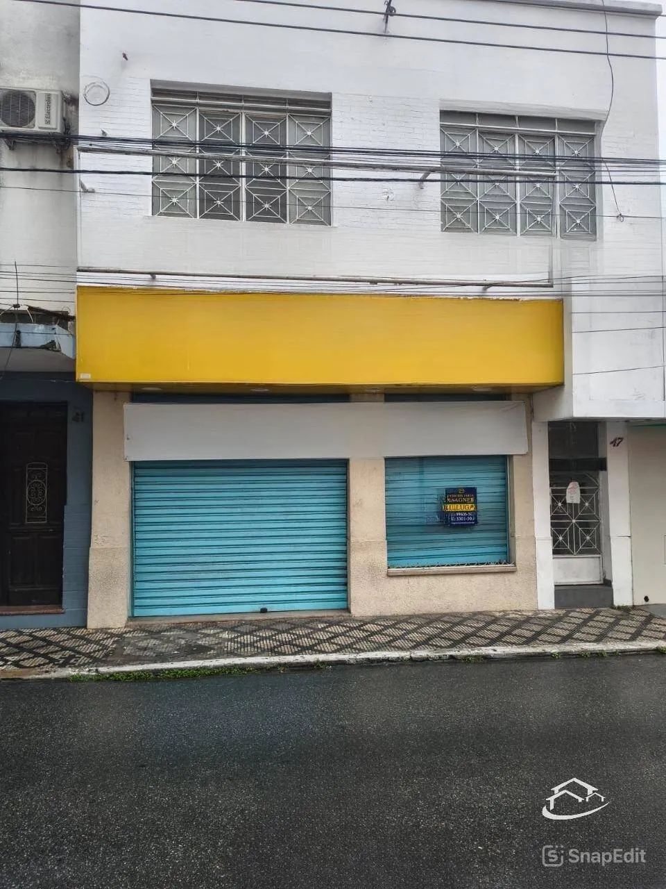 Excelente ponto comercial para locação no Centro de Lorena-SP.