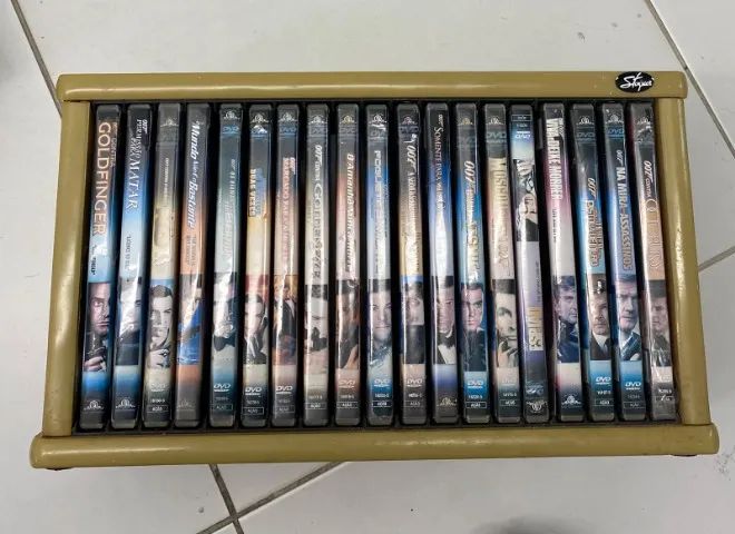 COLEÇÃO JAMES BOND 007 