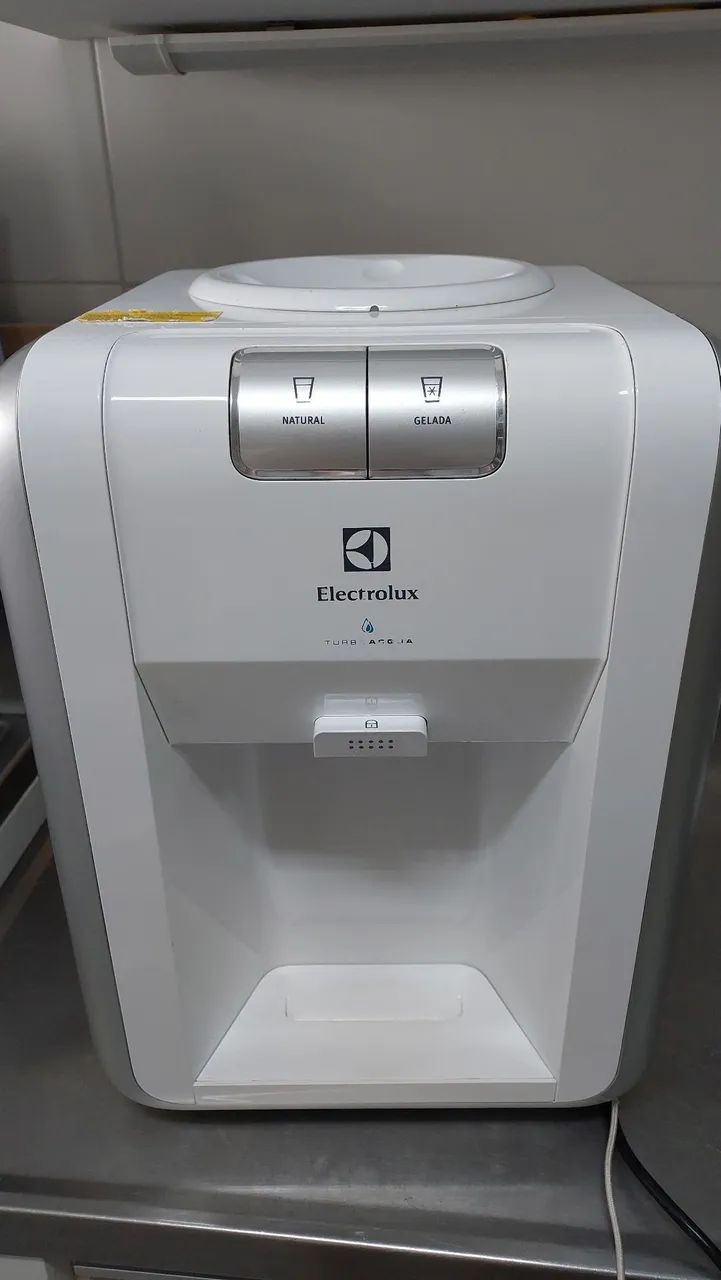 Bebedouro para garrafão com compressor