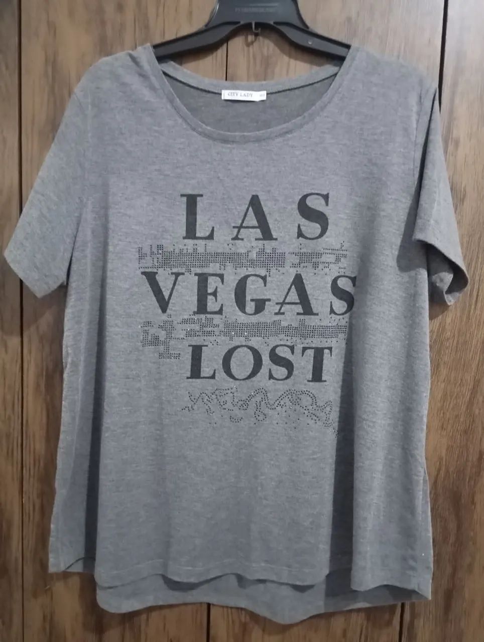 VENDO LOTE DE ROUPAS POR R$ 100,00 - Foto 5