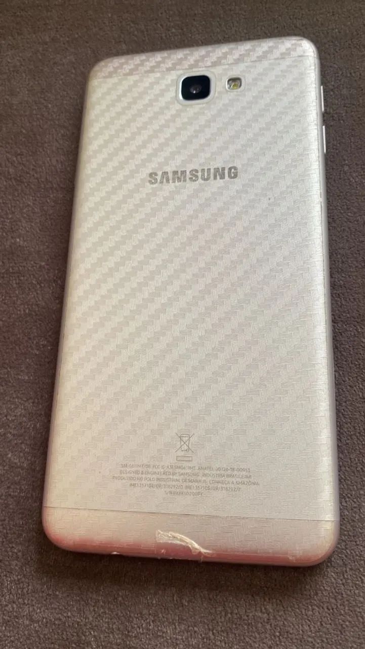 Celular j7