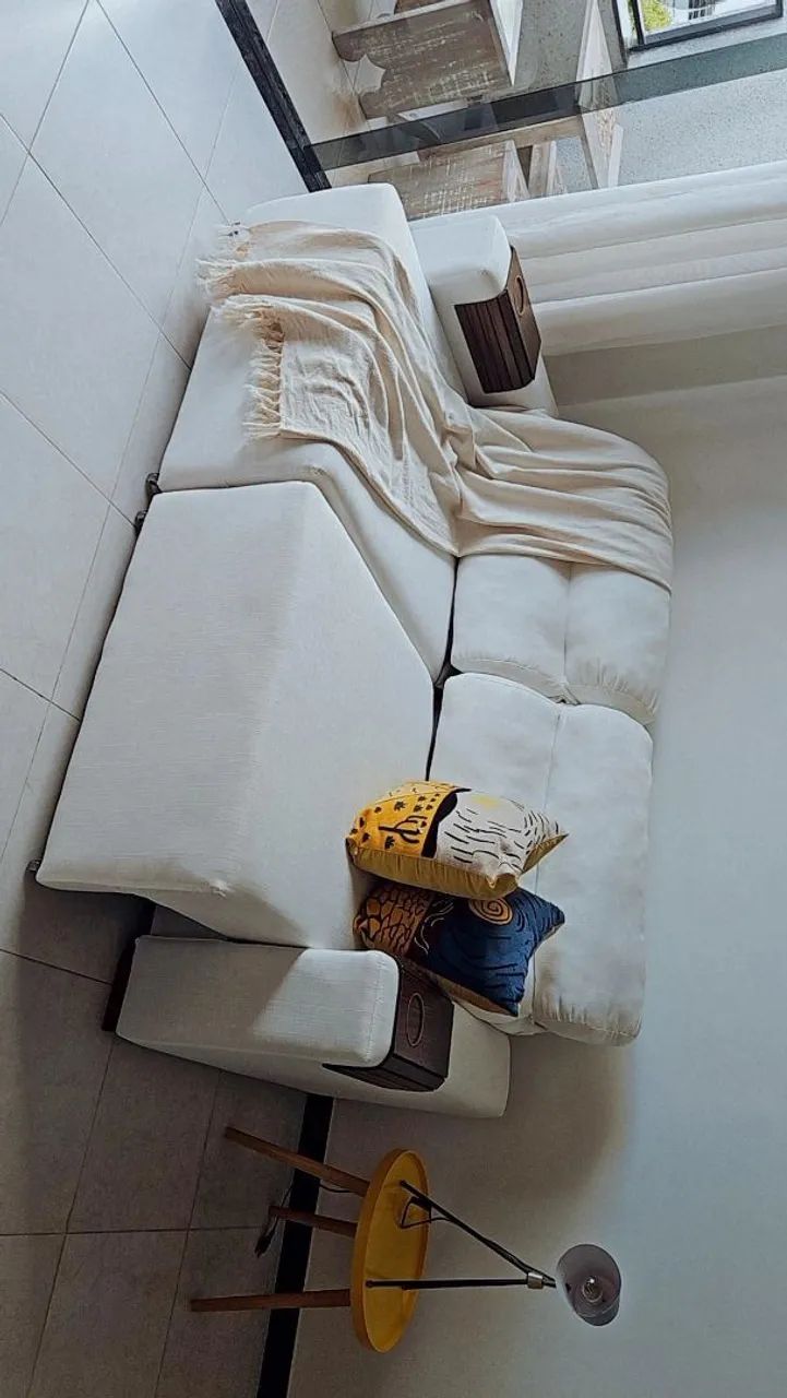 SOFÁ RETRÁTIL E RECLINÁVEL TODO REFORMADO NO TECIDO LINHO E ESPUMA D33  - CONSERVADÍSSIMO - Foto 4