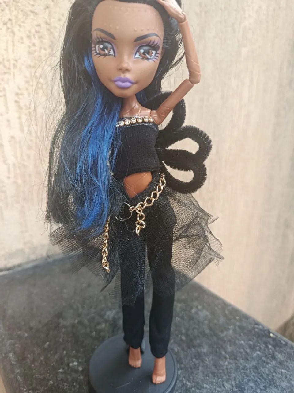Monster high Robecca + roupa 