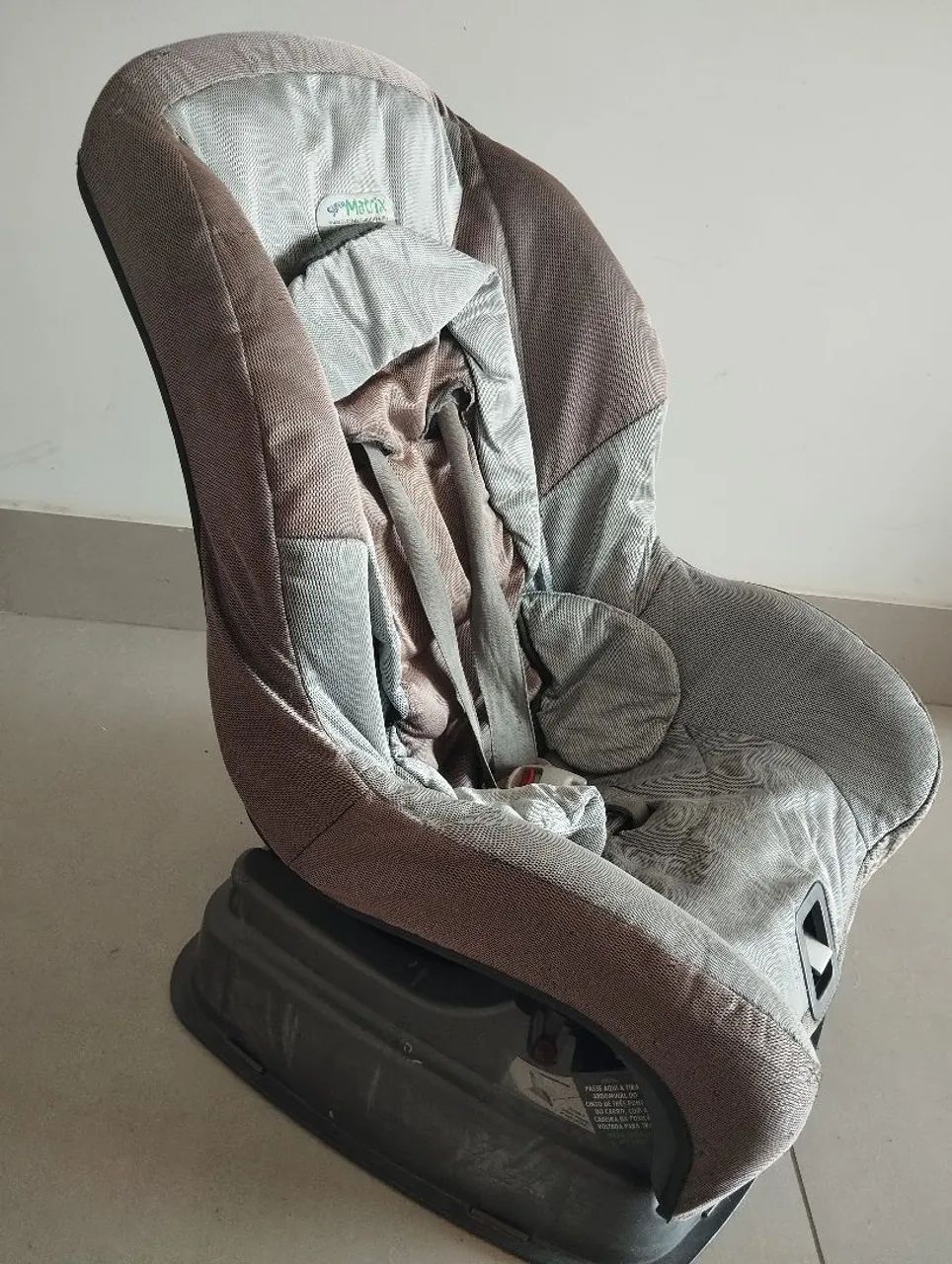 Vendo cadeira de carro para bebê