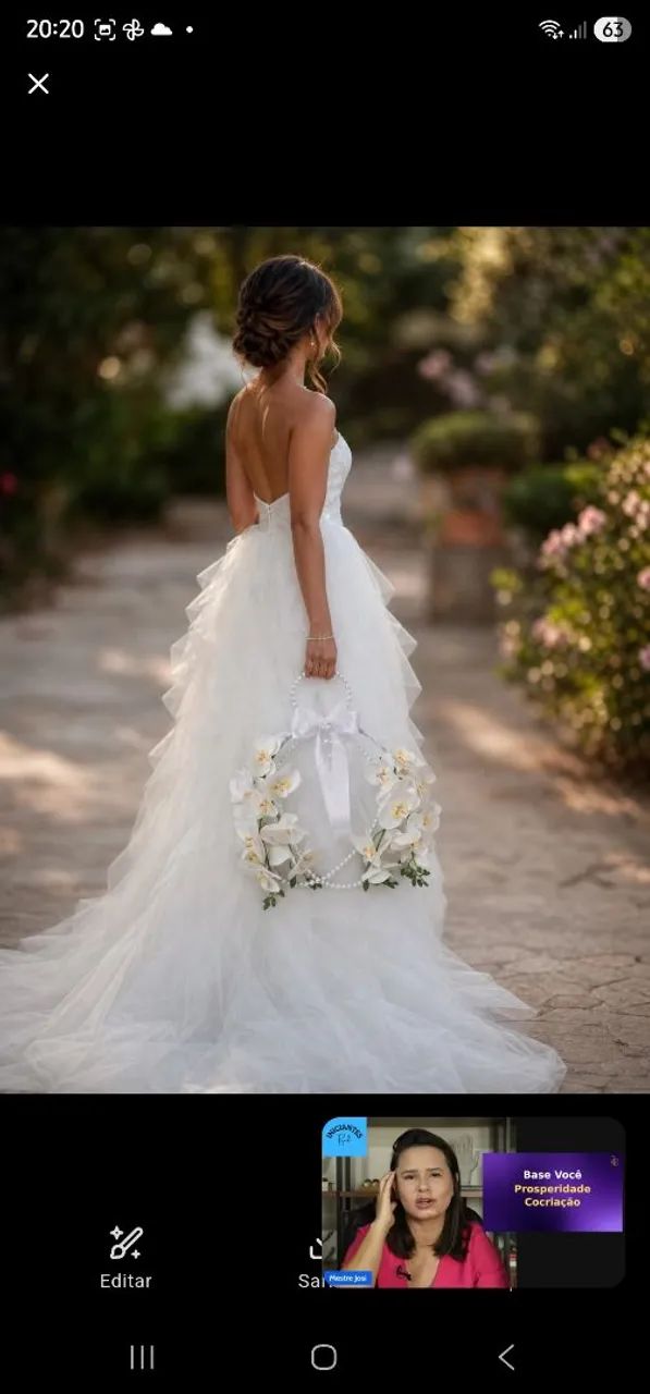 Buquê de Casamento de Flores Hiperealistas e pérolas.  - Foto 5