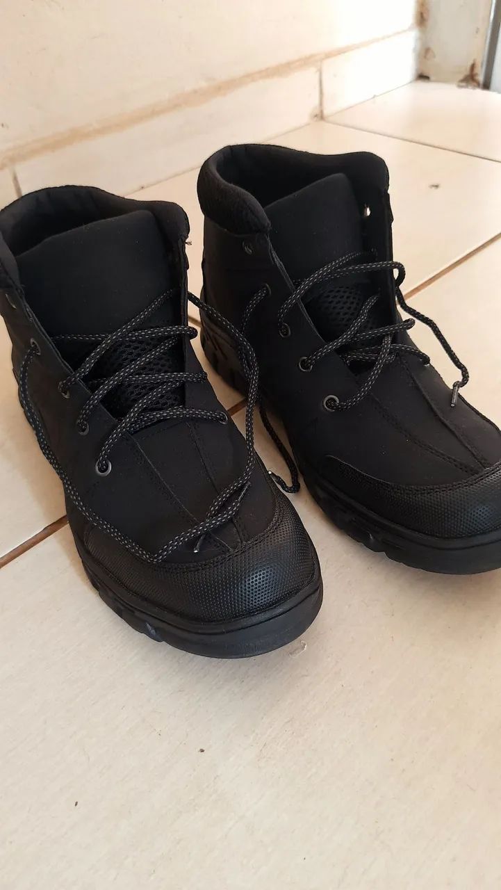 Bota coturno tratorada n.44 - Foto 2
