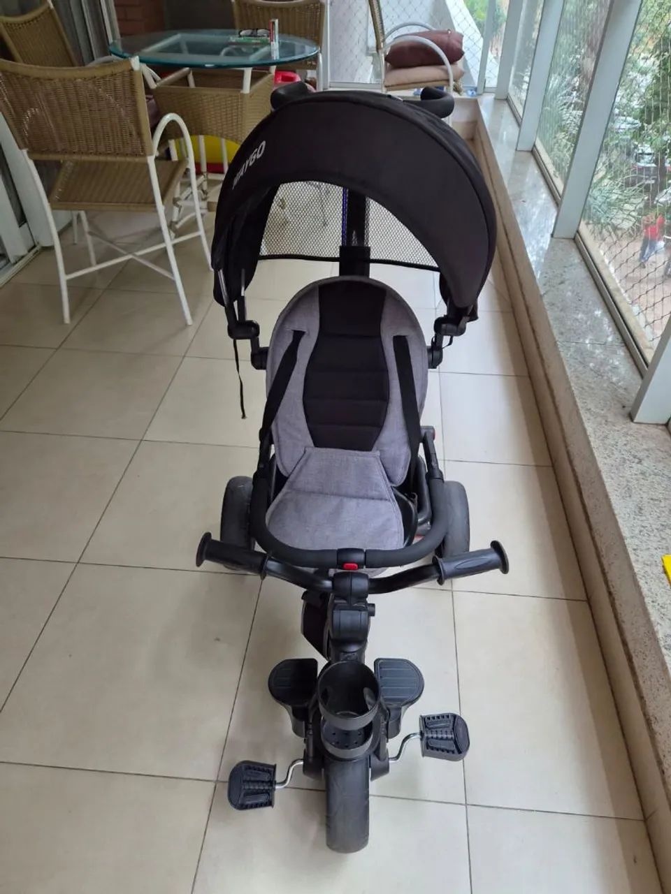 Triciclo infantil com empurrador - Foto 3