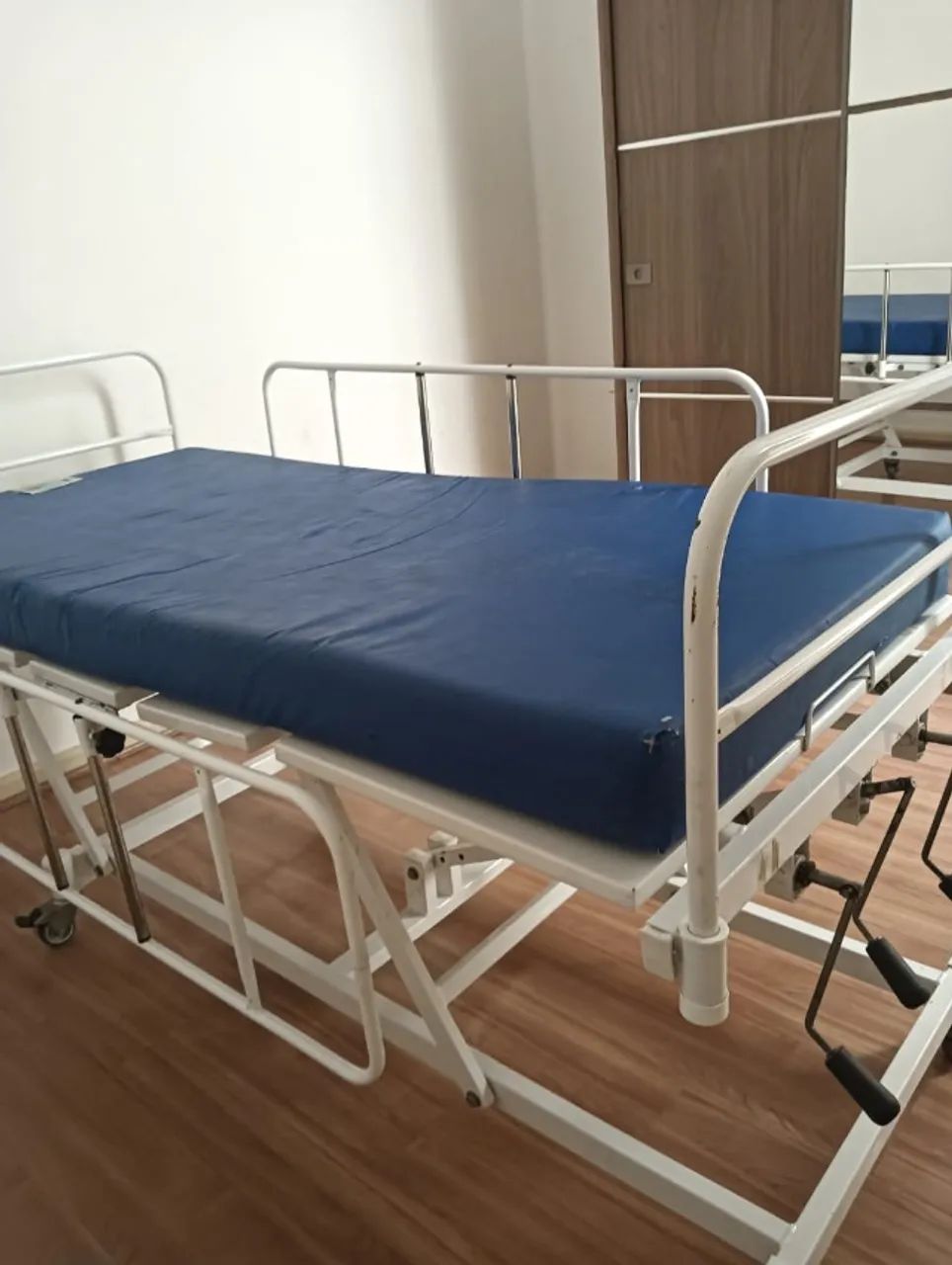 Cama hospitalar  - Foto 2