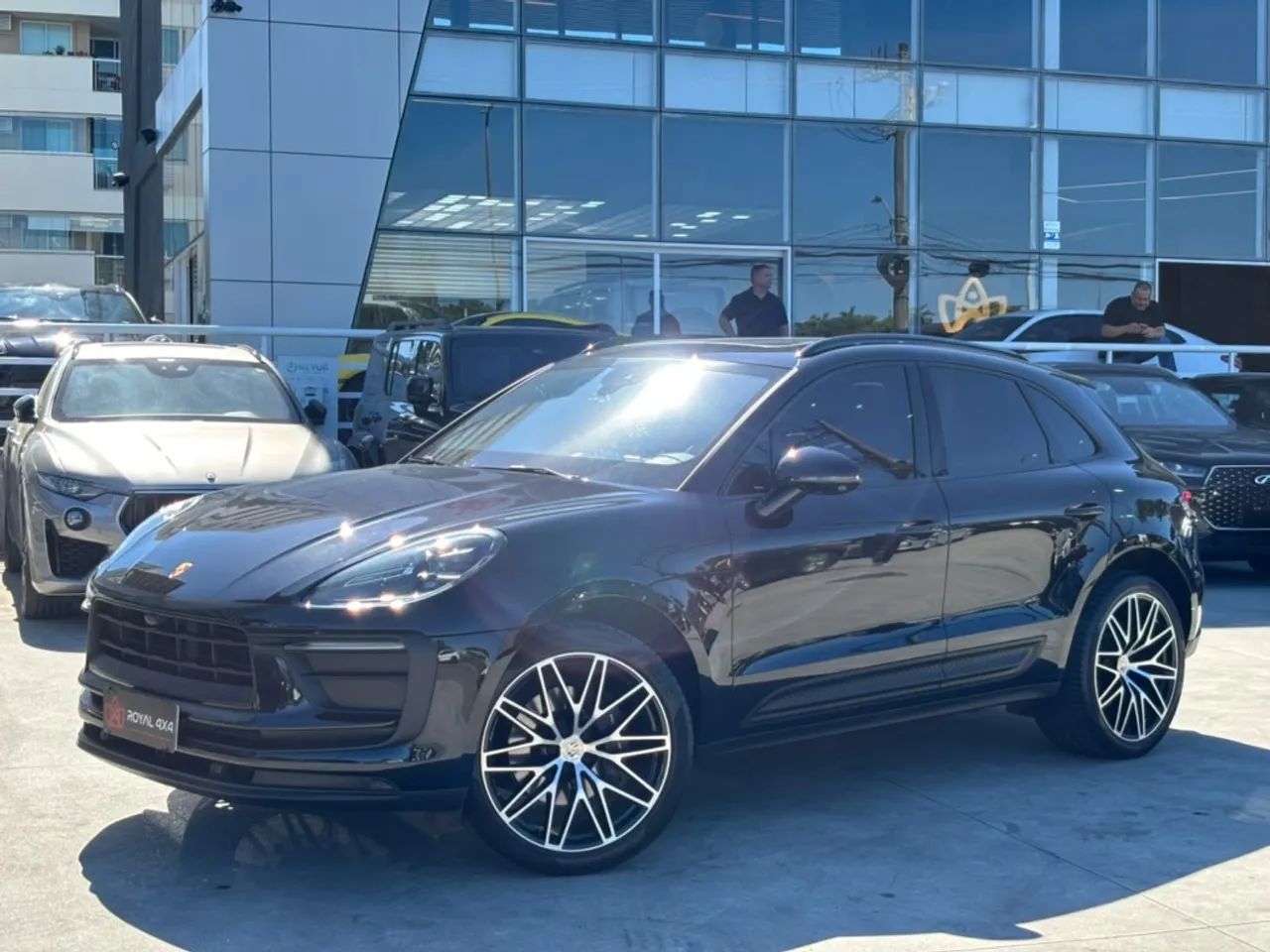 Porsche Macan 2025